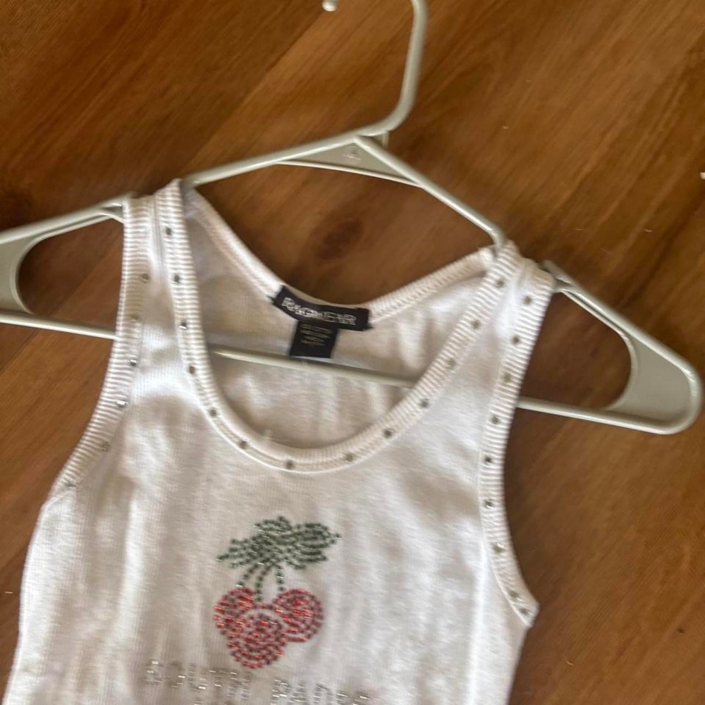 Tanktop - Picture 3 of 3
